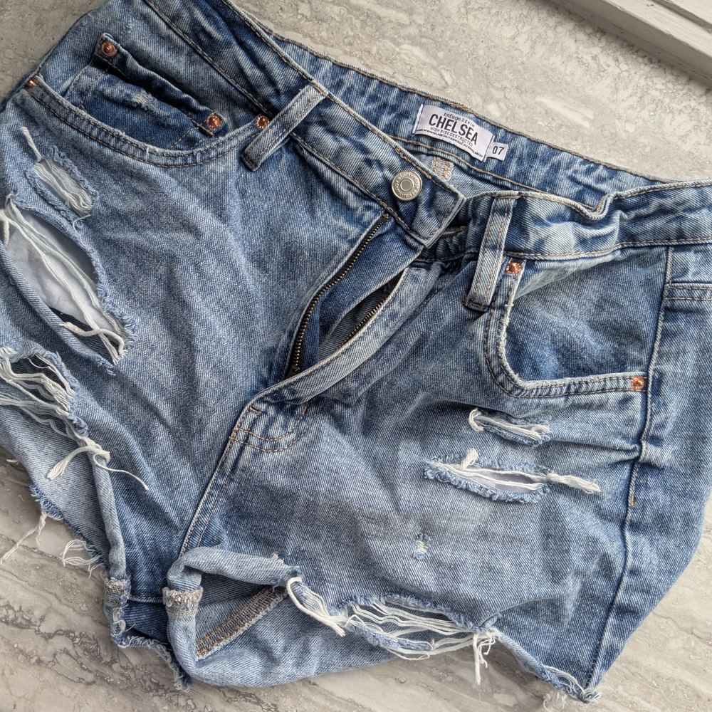 Women's Distressed Denim Shorts - Light Blue - Picture 2 of 3